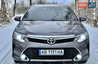 Седан Toyota Camry 2017 в Виннице