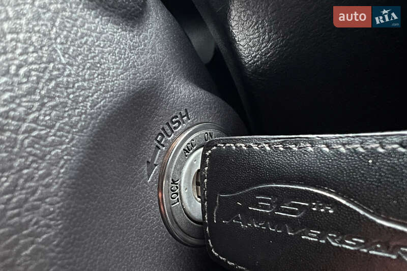 Седан Toyota Camry 2017 в Виннице