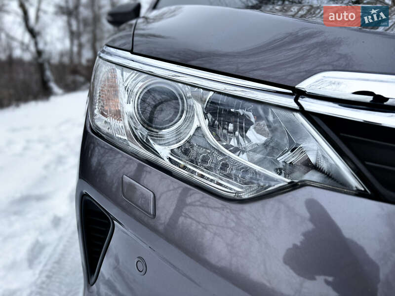 Седан Toyota Camry 2017 в Виннице