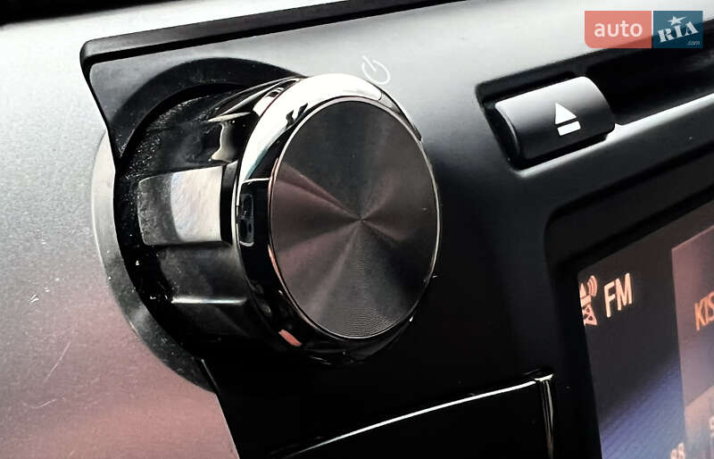 Седан Toyota Camry 2017 в Виннице