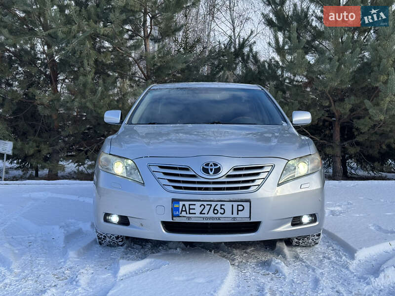 Седан Toyota Camry 2007 в Киеве