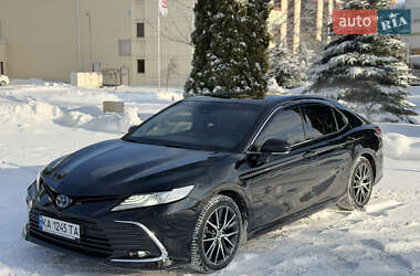 Седан Toyota Camry 2022 в Києві
