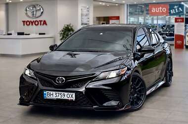 Седан Toyota Camry 2020 в Одессе