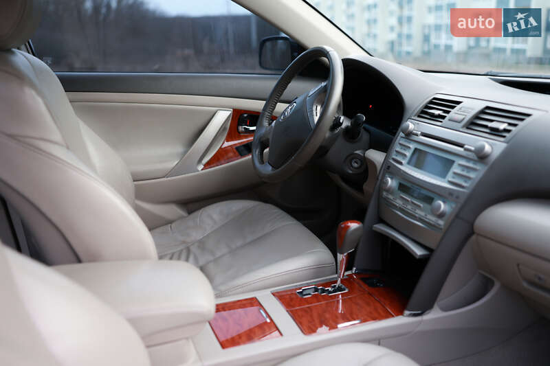 Седан Toyota Camry 2007 в Харькове
