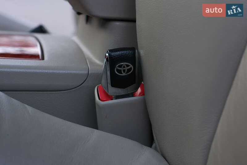 Седан Toyota Camry 2007 в Харькове