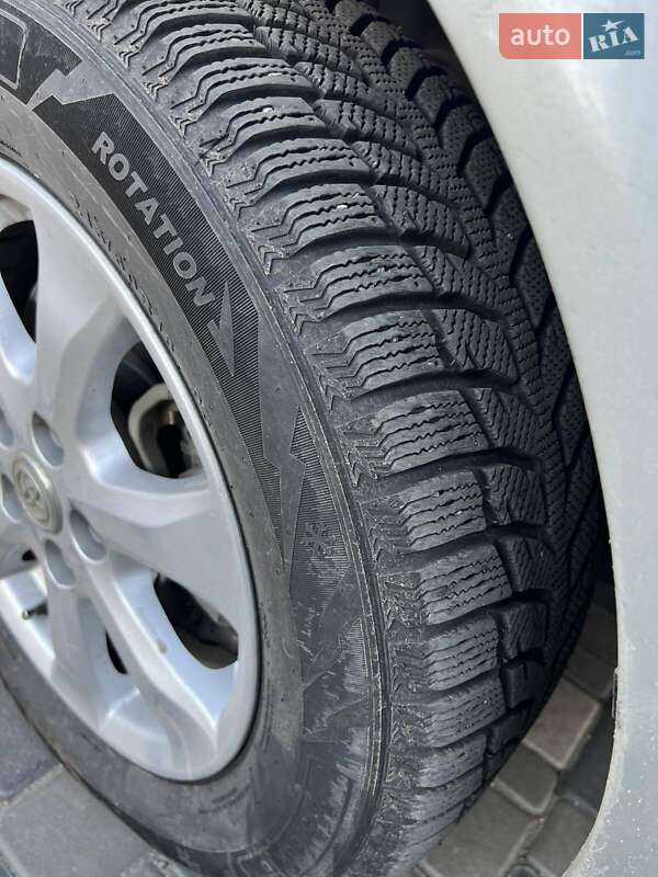 Седан Toyota Camry 2004 в Одессе