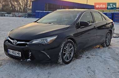 Седан Toyota Camry 2015 в Киеве
