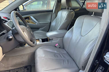 Седан Toyota Camry 2008 в Киеве