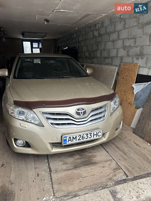 Toyota Camry 2010