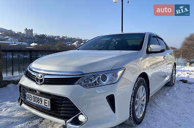 Седан Toyota Camry 2017 в Могилев-Подольске
