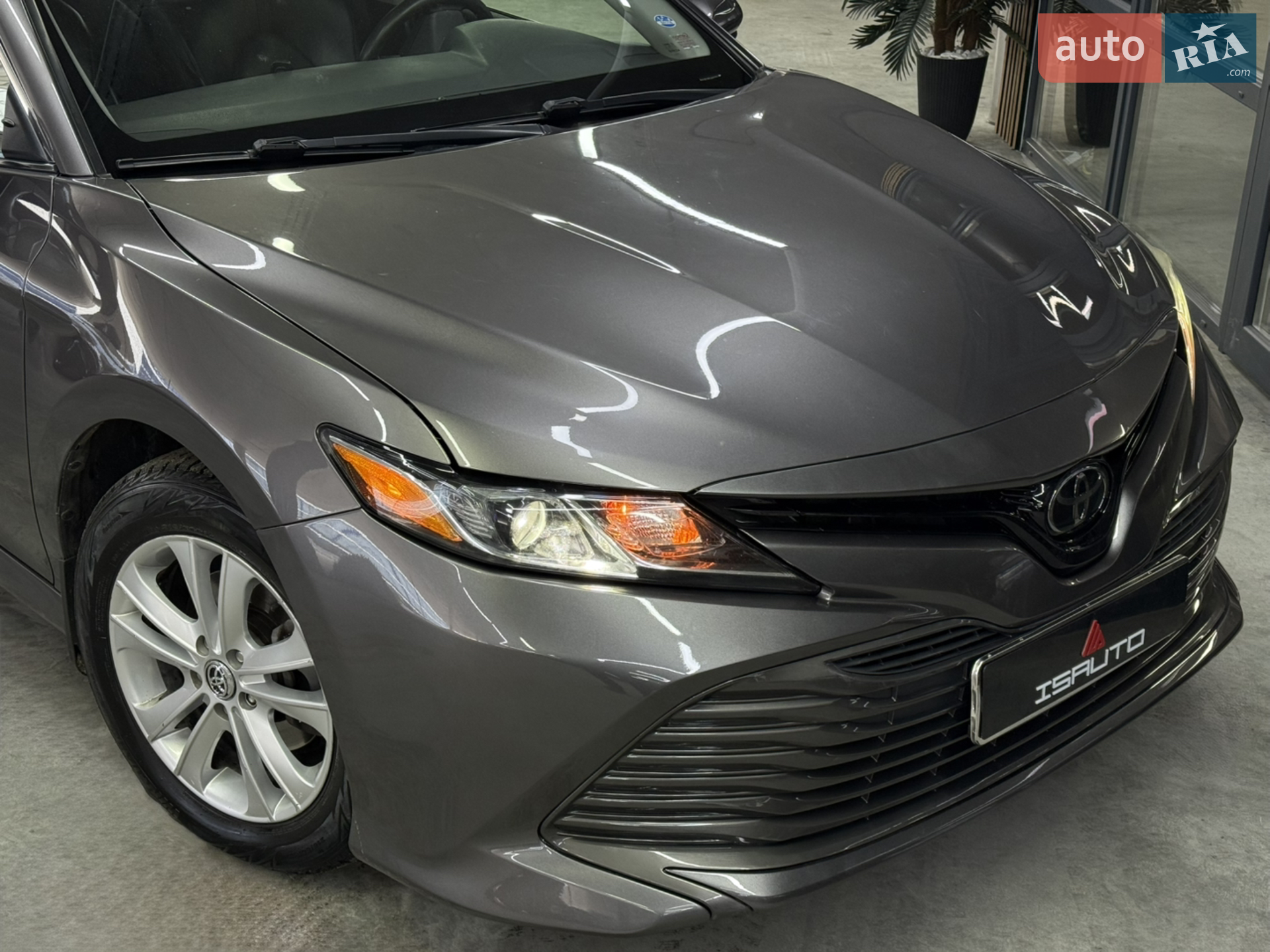 2017 Toyota Camry - мініатюра 3