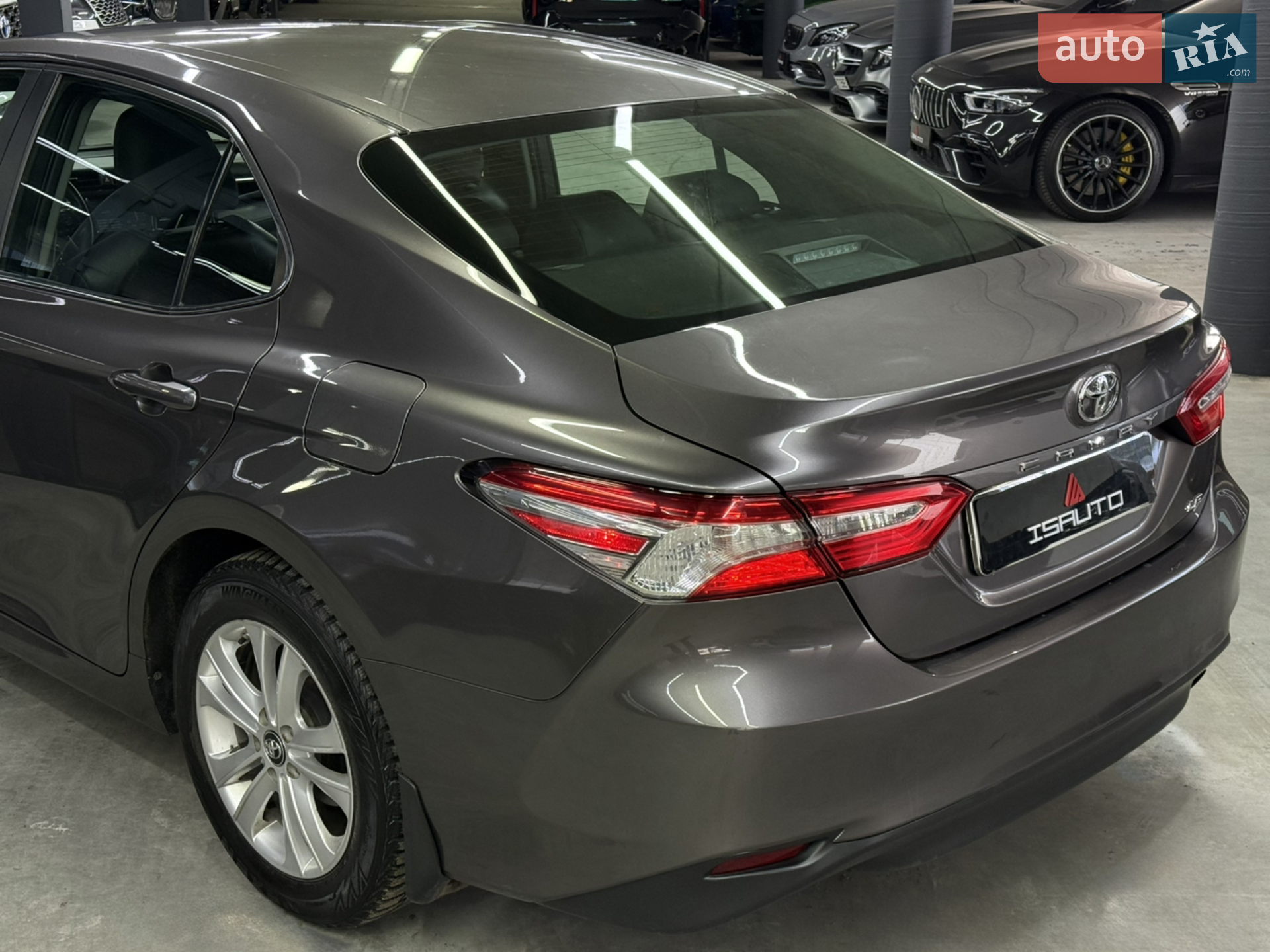 2017 Toyota Camry - мініатюра 12