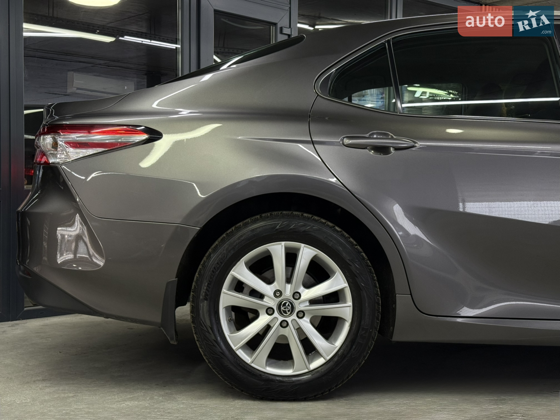 2017 Toyota Camry - мініатюра 14