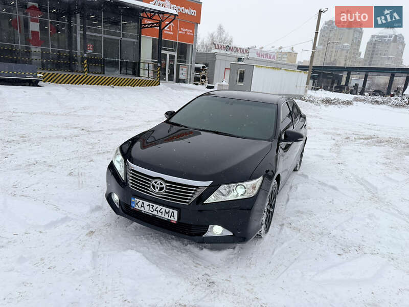 Toyota Camry 2012