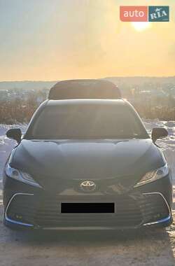 Седан Toyota Camry 2023 в Тернополі