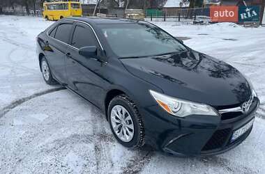 Седан Toyota Camry 2016 в Новых Санжарах