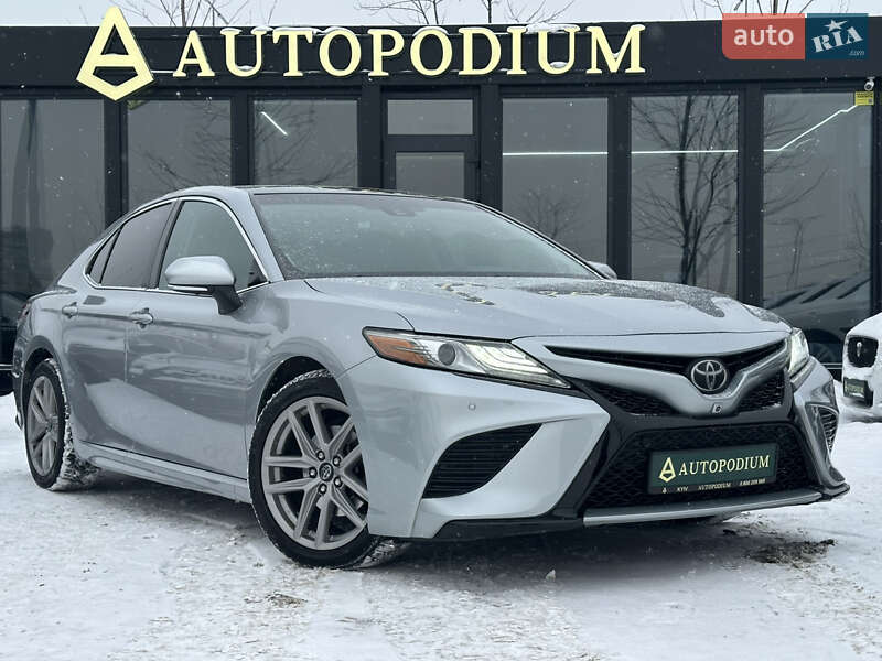 Toyota Camry 2018