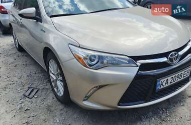 Седан Toyota Camry 2015 в Киеве