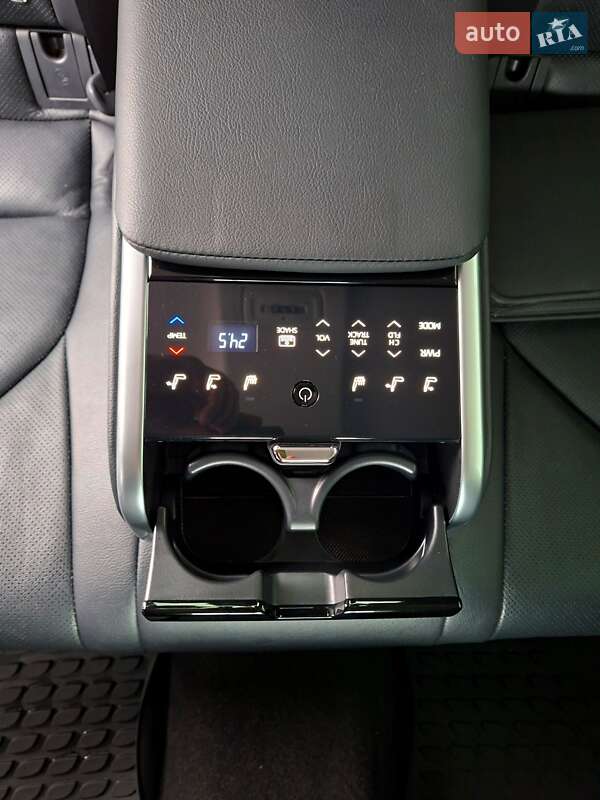 Седан Toyota Camry 2021 в Харькове