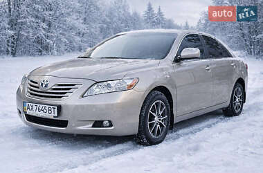 Седан Toyota Camry 2008 в Харькове