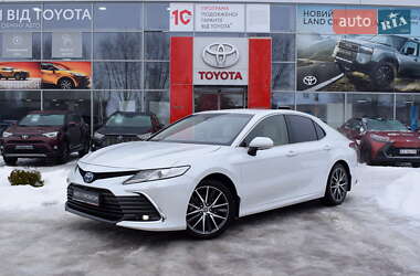 Седан Toyota Camry 2023 в Житомире
