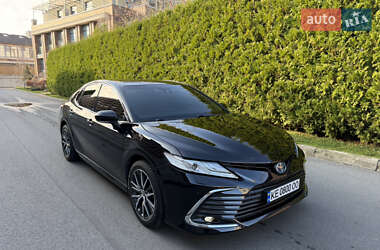 Седан Toyota Camry 2022 в Дніпрі