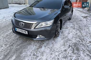 Седан Toyota Camry 2014 в Харькове
