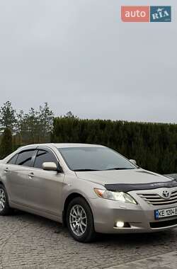 Седан Toyota Camry 2008 в Днепре