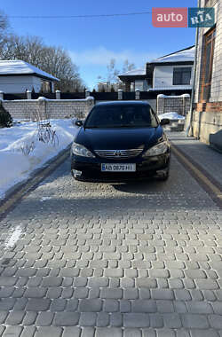 Седан Toyota Camry 2004 в Ладыжине