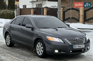 Седан Toyota Camry 2007 в Луцьку
