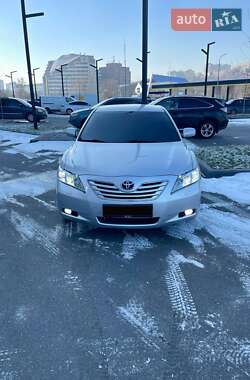 Седан Toyota Camry 2008 в Днепре