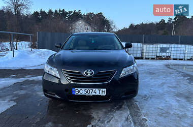 Седан Toyota Camry 2009 в Яворове