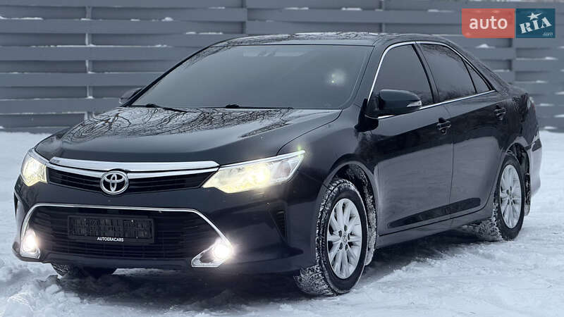 Toyota Camry 2016