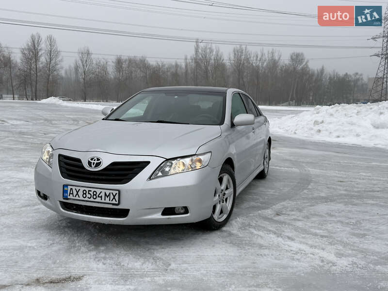 Седан Toyota Camry 2006 в Харькове