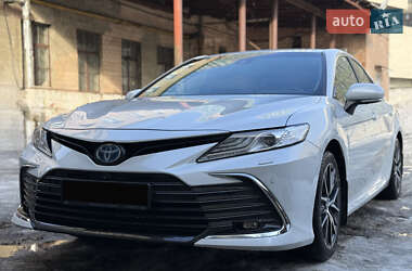 Седан Toyota Camry 2021 в Киеве