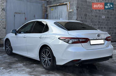 Седан Toyota Camry 2021 в Києві