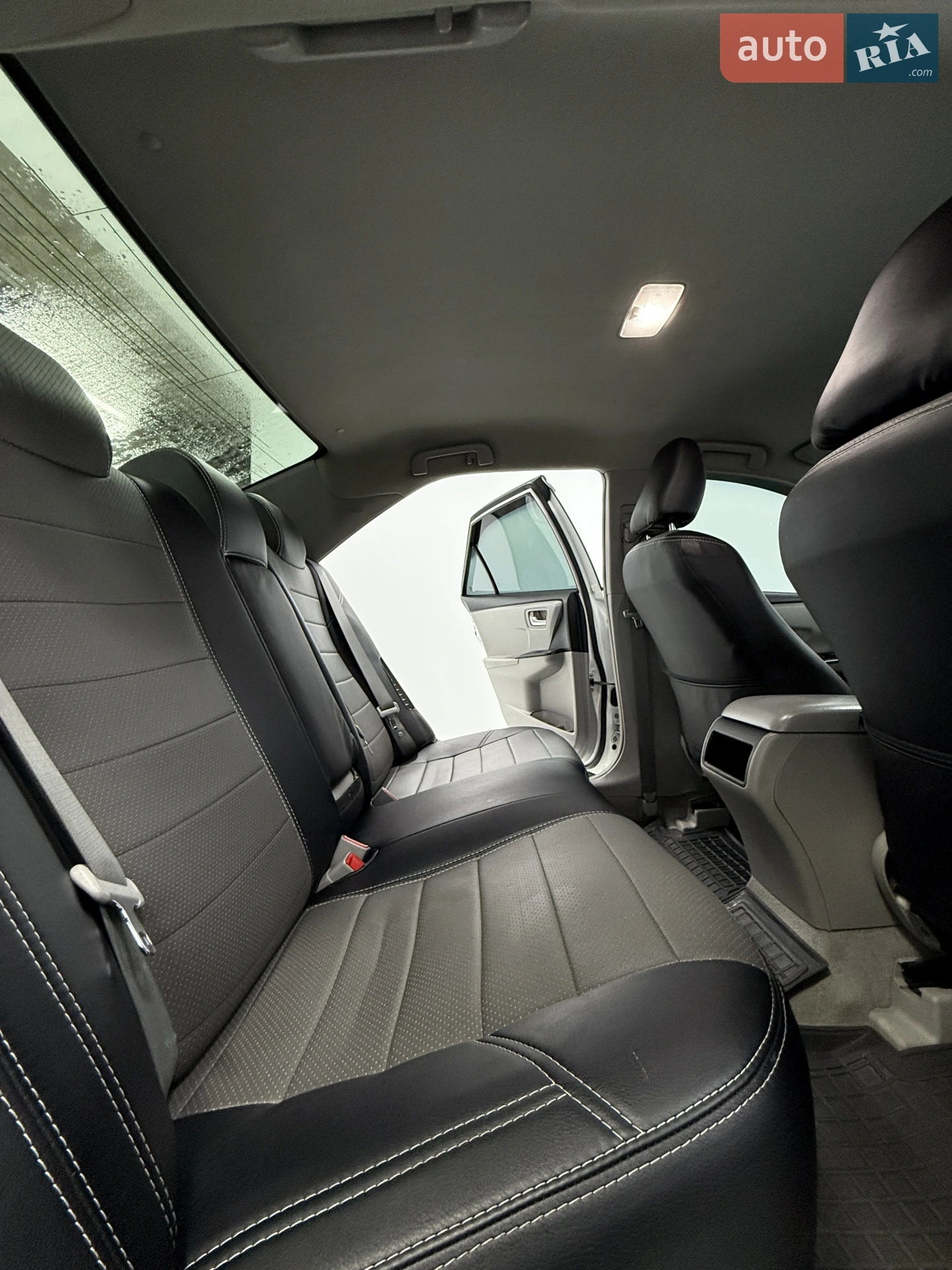 2015 Toyota Camry - мініатюра 33