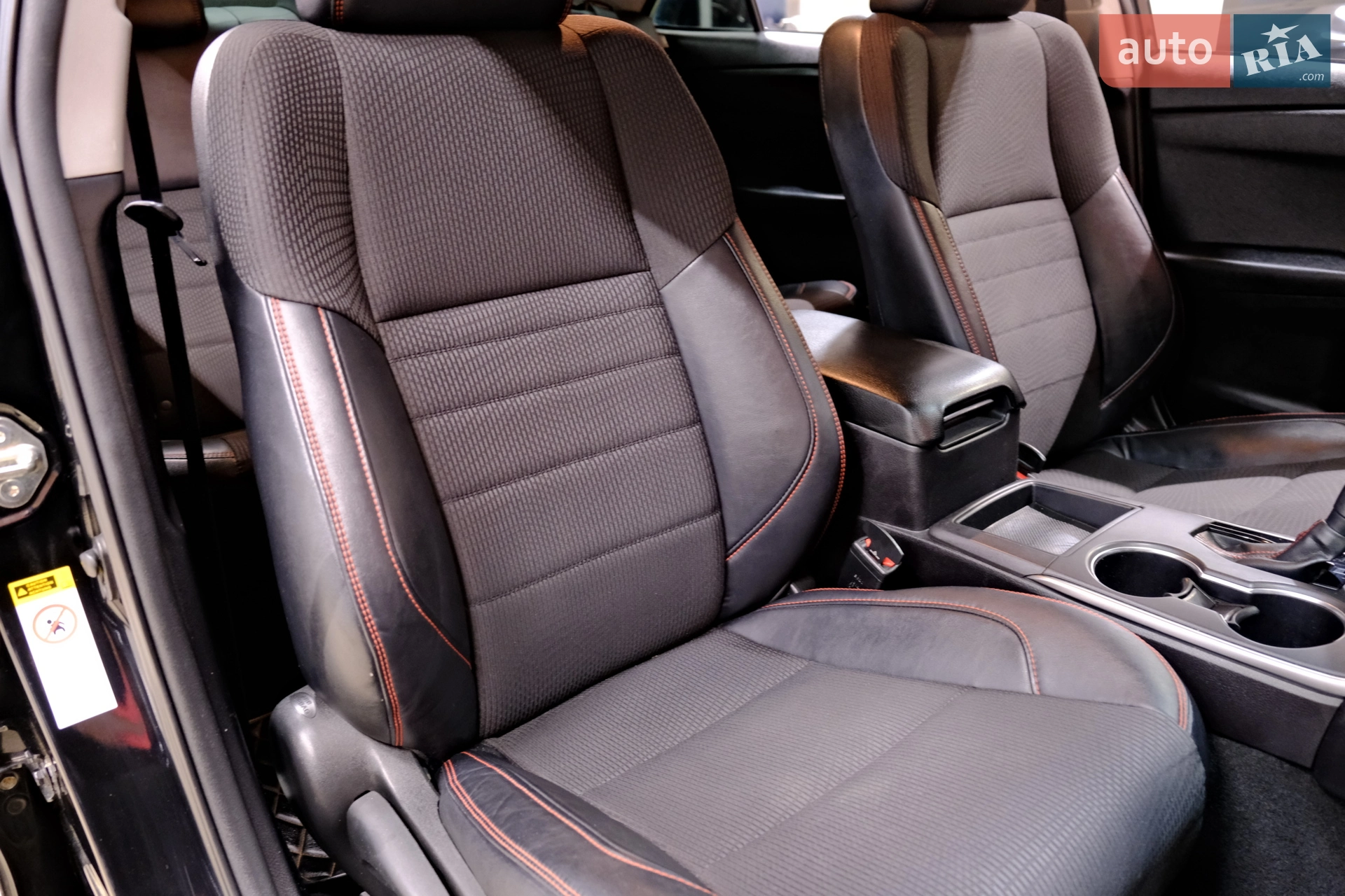2016 Toyota Camry - мініатюра 39
