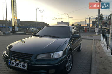 Седан Toyota Camry 1999 в Одессе