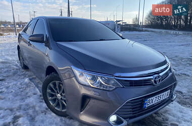 Седан Toyota Camry 2015 в Вінниці