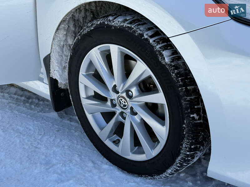 Седан Toyota Camry 2021 в Ровно фото 23 Седан Toyota Camry 2021 в Ровно