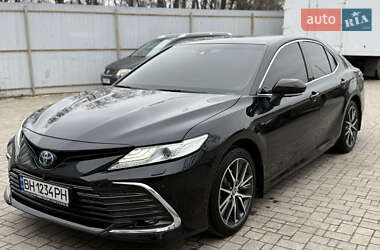 Седан Toyota Camry 2022 в Николаеве