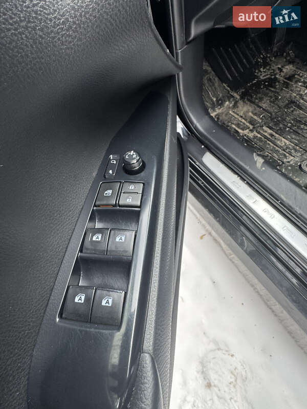 Седан Toyota Camry 2019 в Киеве фото 9 Седан Toyota Camry 2019 в Киеве