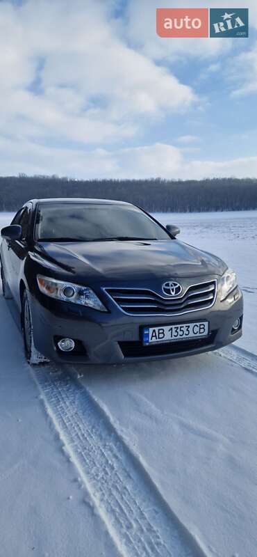 Toyota Camry 2011