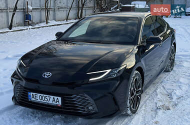 Седан Toyota Camry 2024 в Киеве