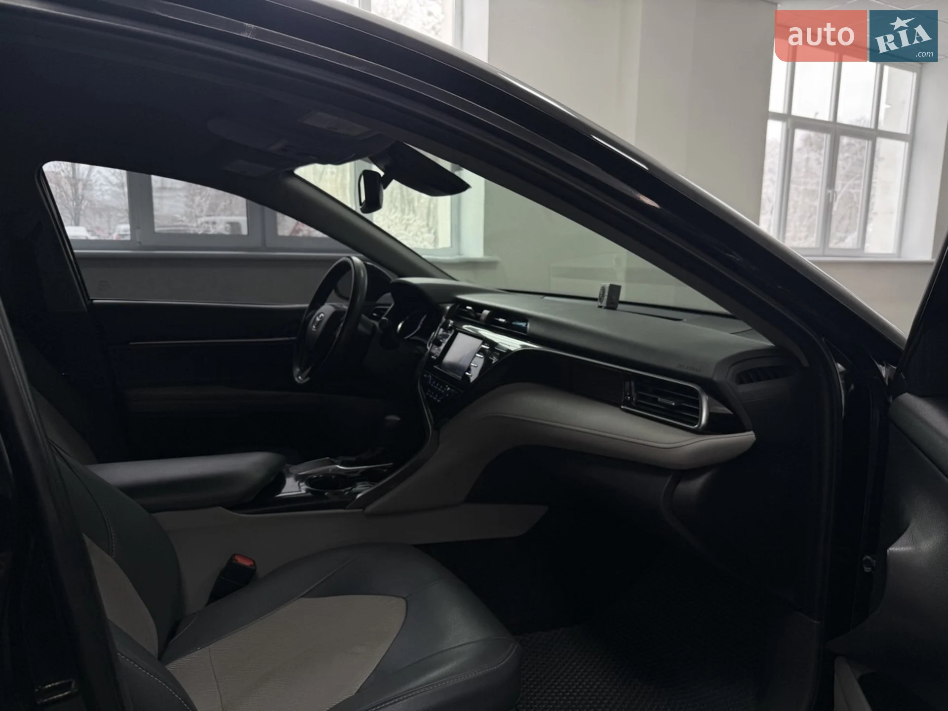 2019 Toyota Camry - мініатюра 10