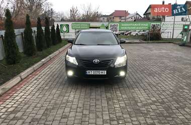 Седан Toyota Camry 2008 в Ивано-Франковске