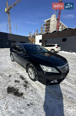 Седан Toyota Camry 2012 в Хмельницком