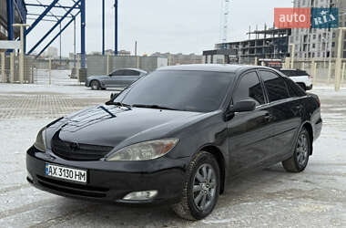 Седан Toyota Camry 2004 в Харкові