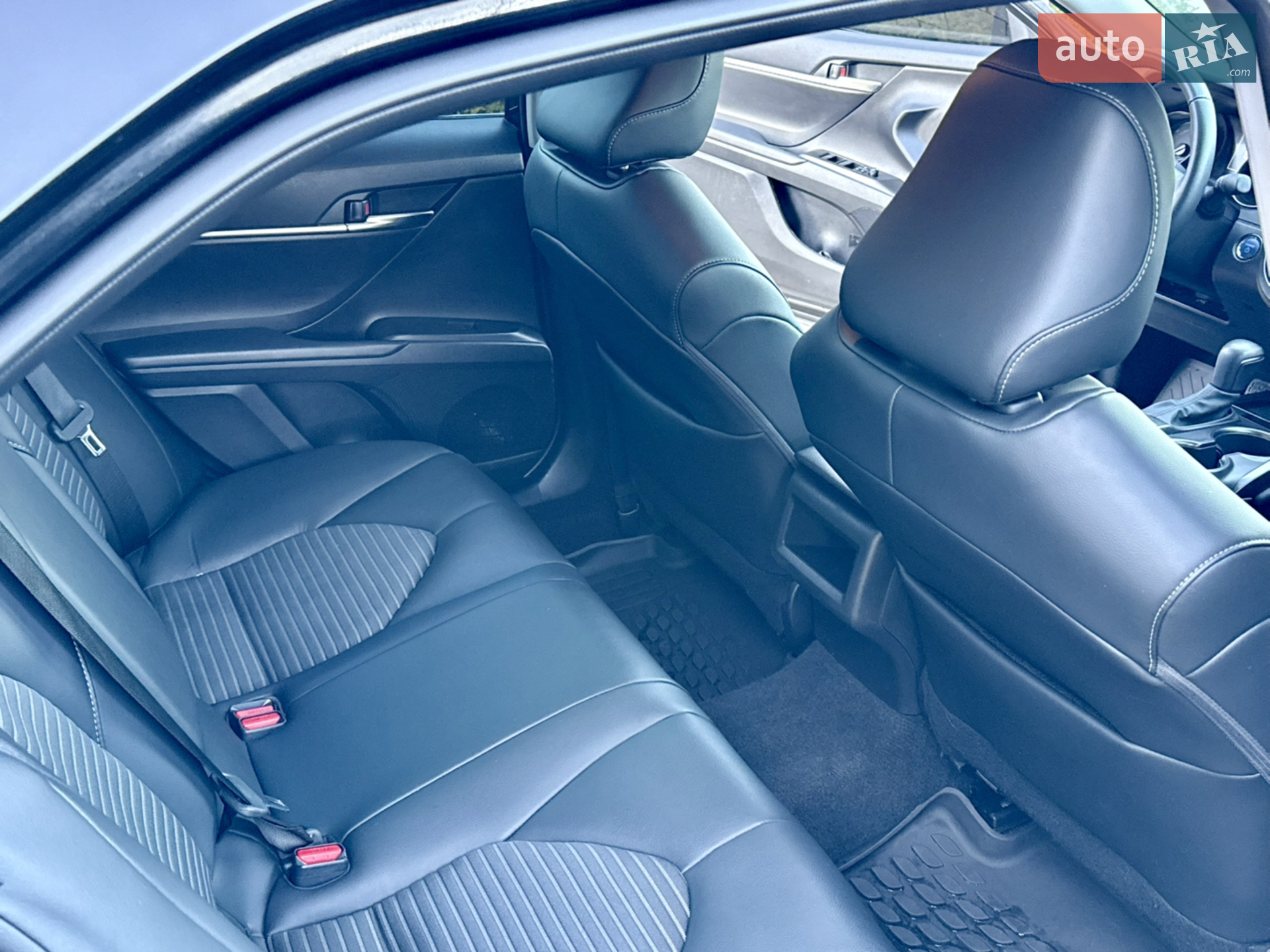 2022 Toyota Camry - мініатюра 66
